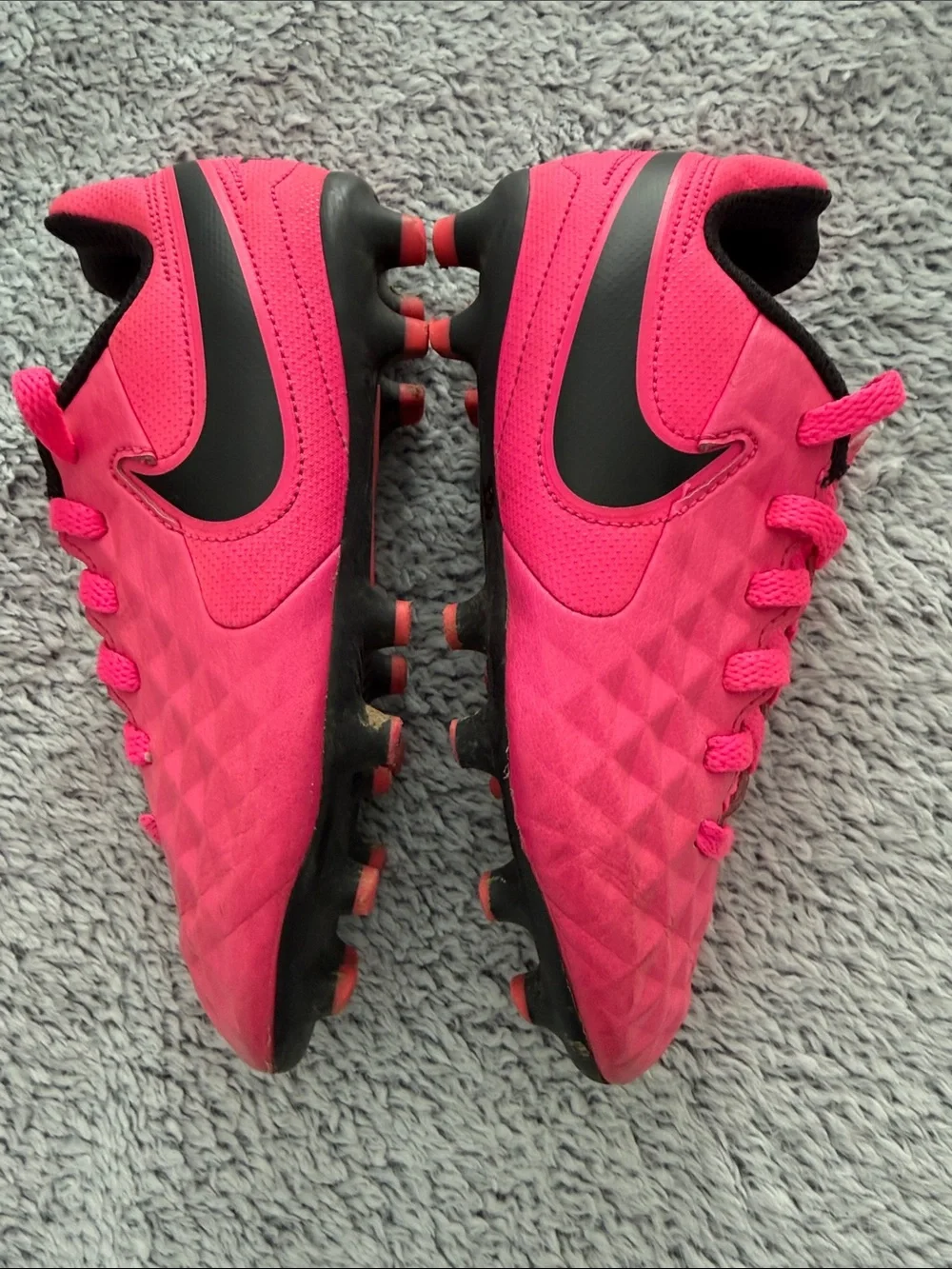 Pink Nike Jr “Tiempo” Soccer Cleats Kids Size 11